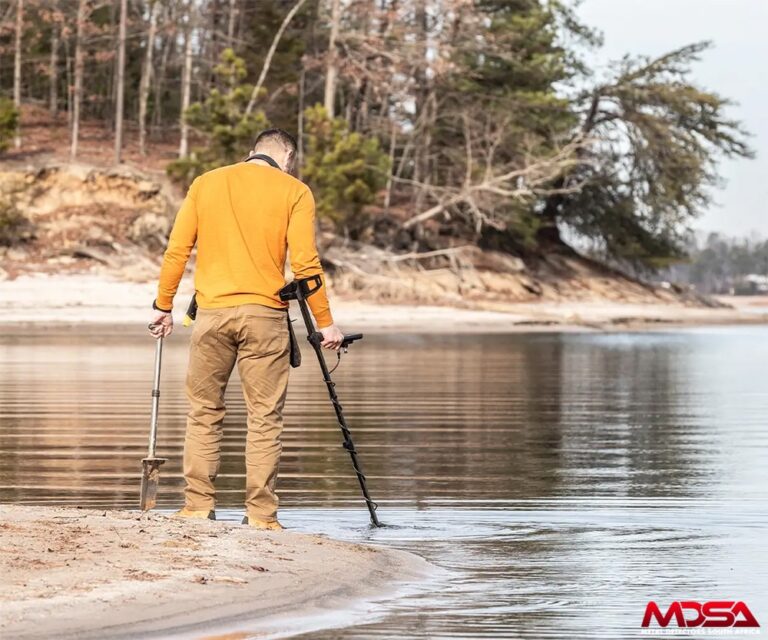 nokta-triple-score-smf-metal-detector-in-water.jpg nokta-triple-score-smf-metal-detector-in-water.jpg