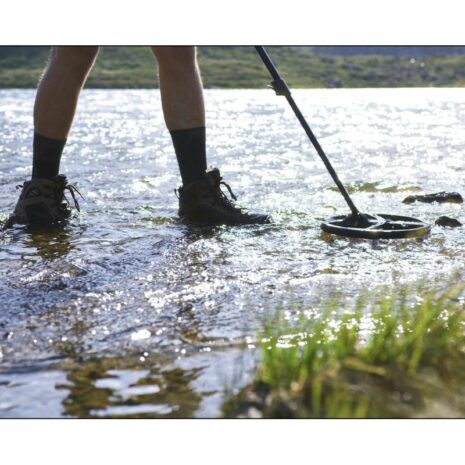 XP 9 FMF Search Coil With Coil Cover Lower Stem 4 XP 9" FMF Search Coil With Coil Cover, Lower Stem